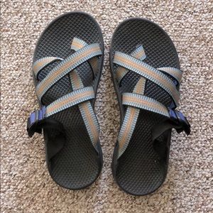 Women’s 6 slide on Chaco z strap